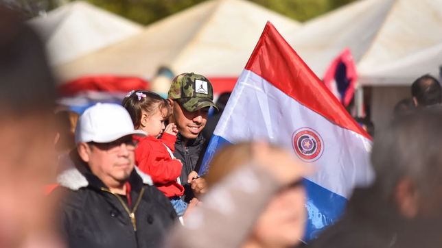 la comunidad paraguaya de la plata celebra la independencia con el festival folclorico patria y madre