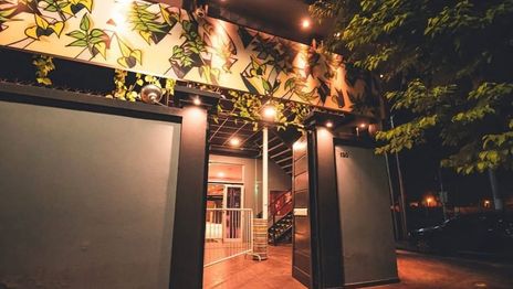 Unos 400 alumnos se quedaron sin fiesta de egresados porque les suspendieron el salón 2 días Unos 400 alumnos se quedaron sin fiesta de egresados porque les suspendieron el salón 2 días