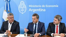 Massa celebró que Argentina sea la sede de uno de los primeros partidos del Mundial 2030. Massa celebró que Argentina sea la sede de uno de los primeros partidos del Mundial 2030.