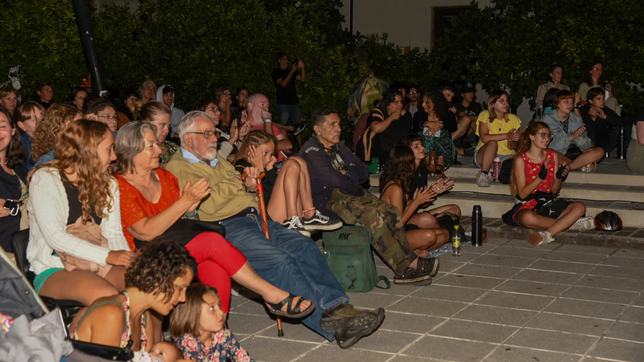 musica y cine al aire libre: la agenda de actividades gratuitas para pasar el finde de verano en la plata