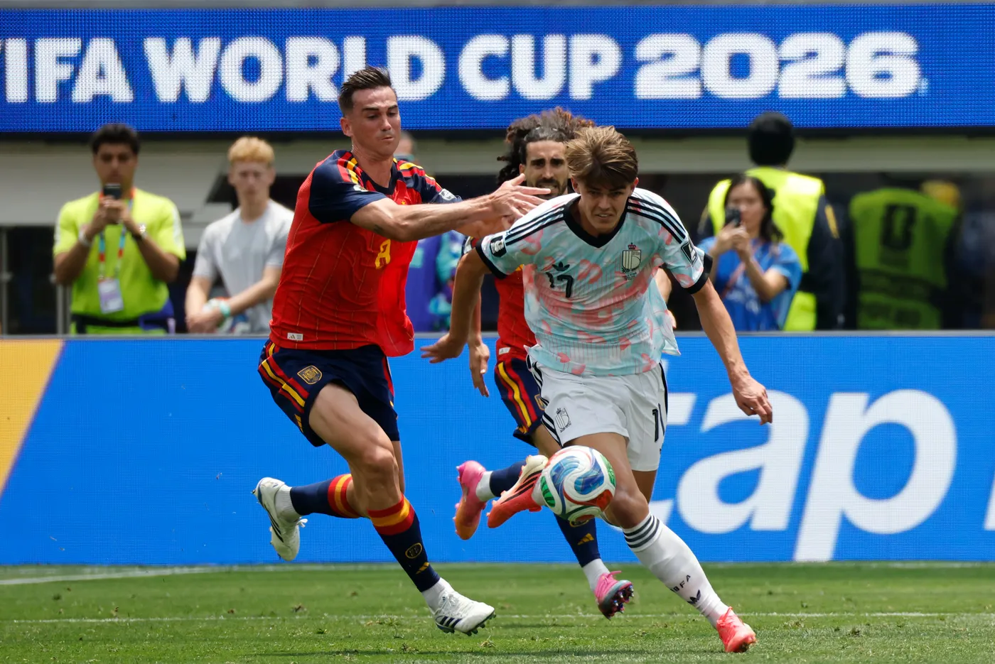 España se impuso 2 a 1 frente a Bélgica y jugará las semifinales con Francia