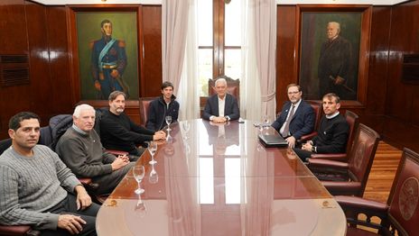Julio Alak se reunió con autoridades del Tribunal de Cuentas para revisar observaciones sobre su gestión Julio Alak se reunió con autoridades del Tribunal de Cuentas para revisar observaciones sobre su gestión