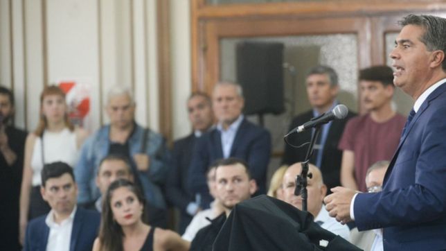 capitanich hablo en la plata del nuevo orden politico y economico mundial