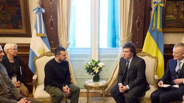 javier milei analiza enviar ayuda militar a ucrania y busca reunirse con zelenski