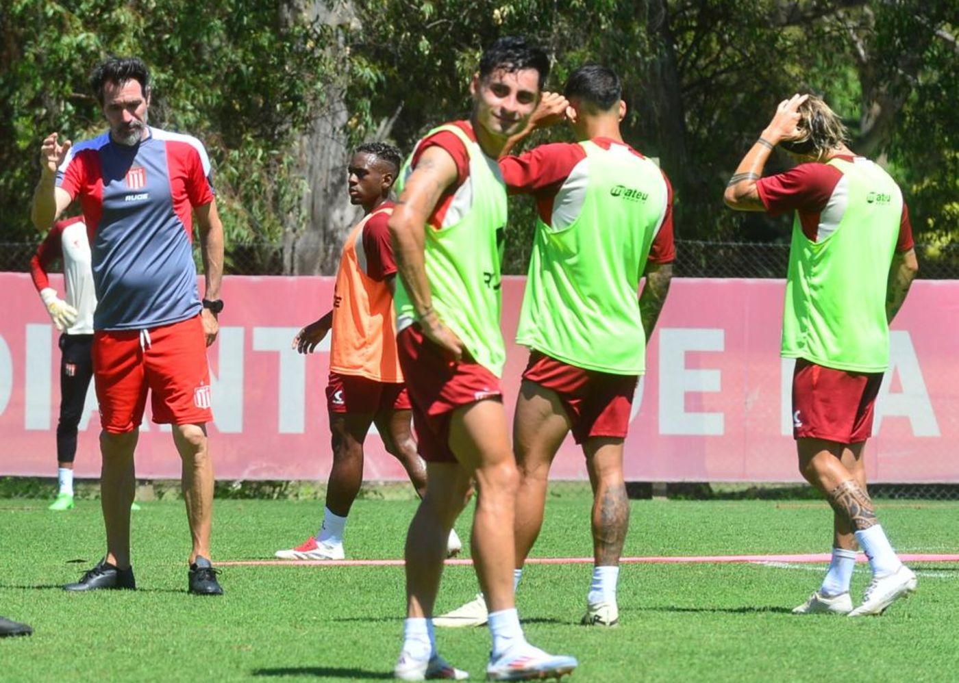 Entrenamiento Estudiantes pretemporada Altamirano 2.jpg