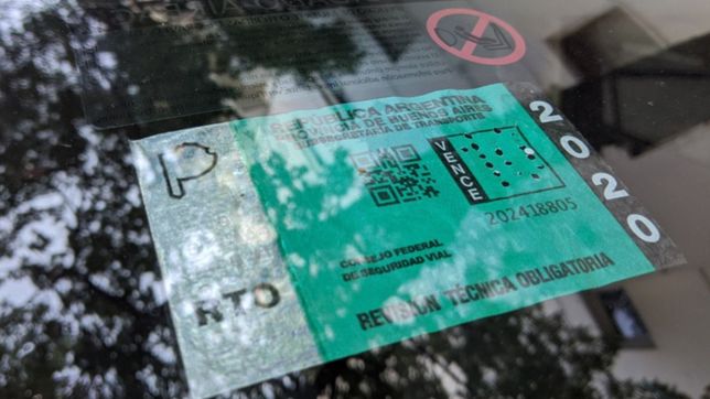 vendia obleas y certificados de la vtv y lo hicieron caer: termino preso en la plata