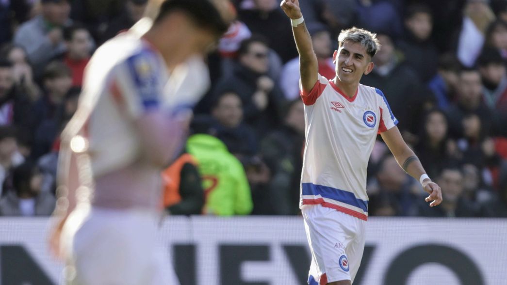 La exigente postura de Argentinos Juniors ante el interés de Boca por Lescano