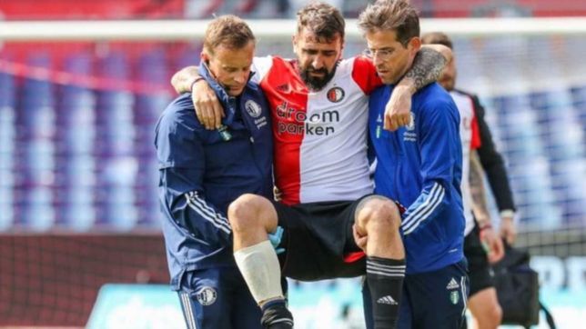 video: la impresionante lesion de pratto en la derrota de feyenoord