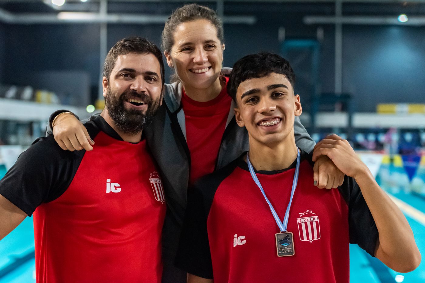 Máximo Aguilar Estudiantes.jpg