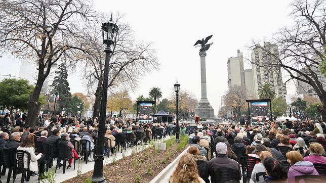 tras la reapertura de plaza italia, avanza la reconstruccion de otros tres espacios publicos
