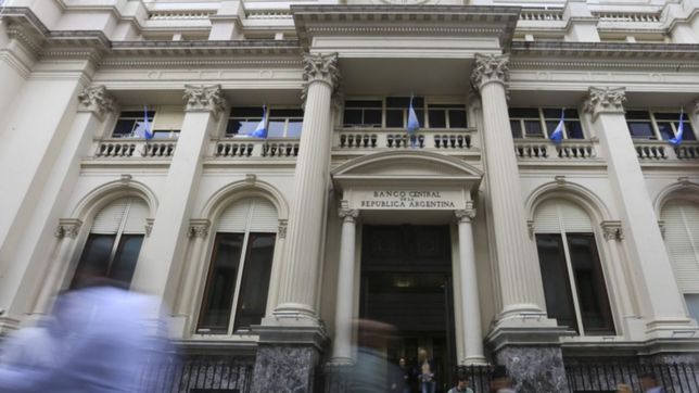 el banco central confirmo que mantiene sin cambios la tasa de interes en plazos fijos
