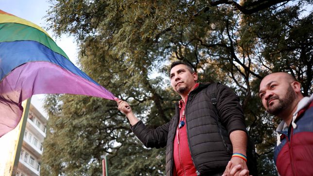 la comunidad lgbt+ de la plata convoco a una asamblea antifascista, tras los dichos de milei en davos