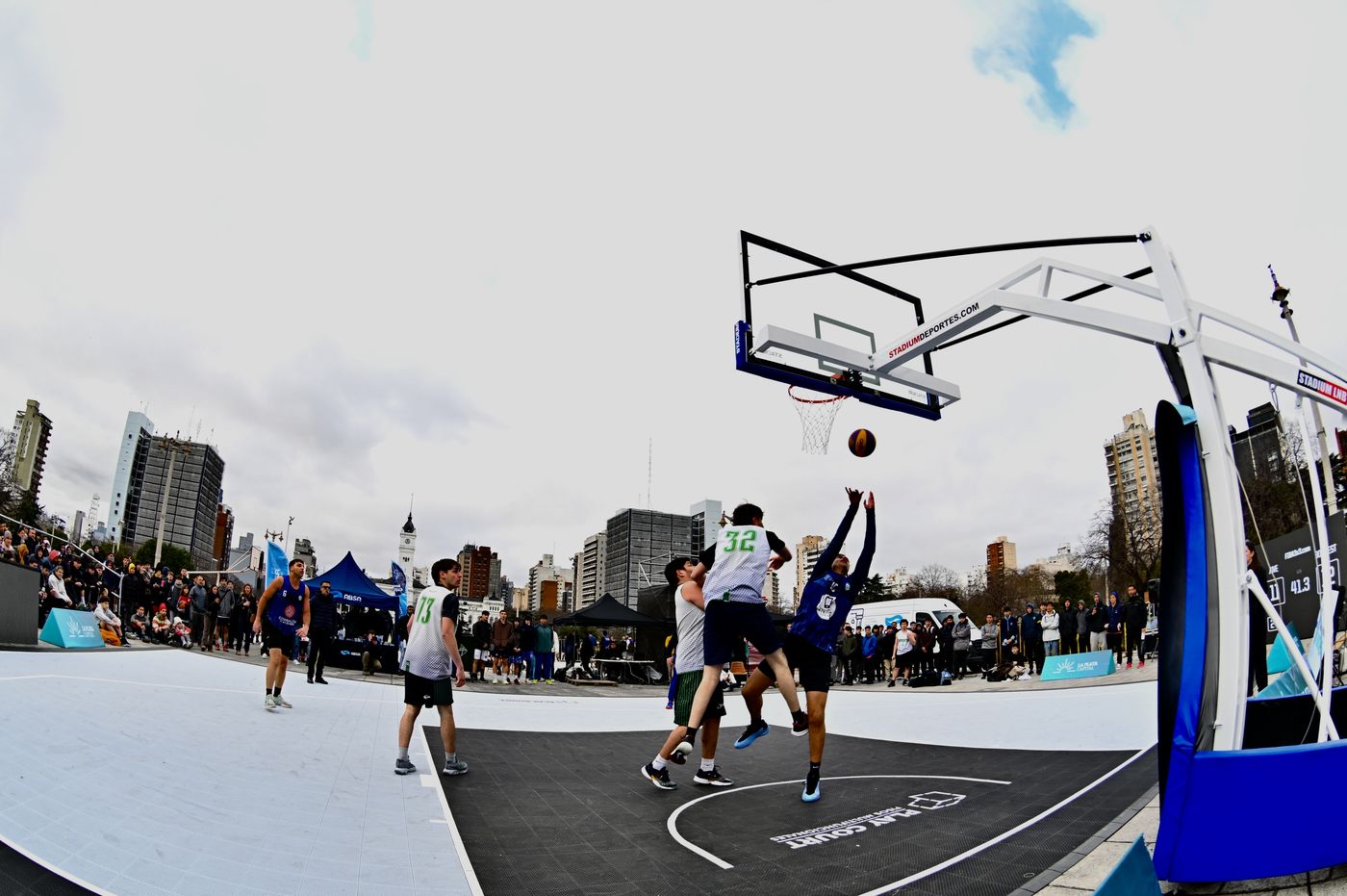 Este sábado fue la primera de las dos jornadas que se llevará a cabo el Circuito 3x3 en La Plata.