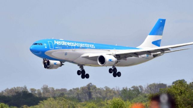 con 800 mil dosis de la sputnik v, partio de moscu el vuelo que llega este jueves al pais