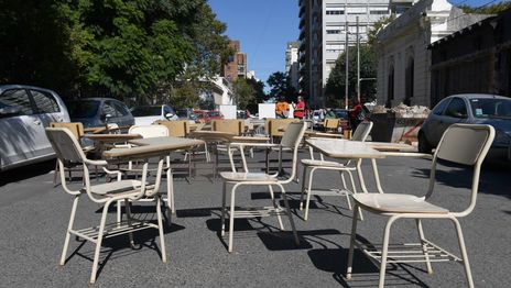 Los docentes de la UNLP iniciaron un paro de 48 horas en reclamo de mejoras salariales