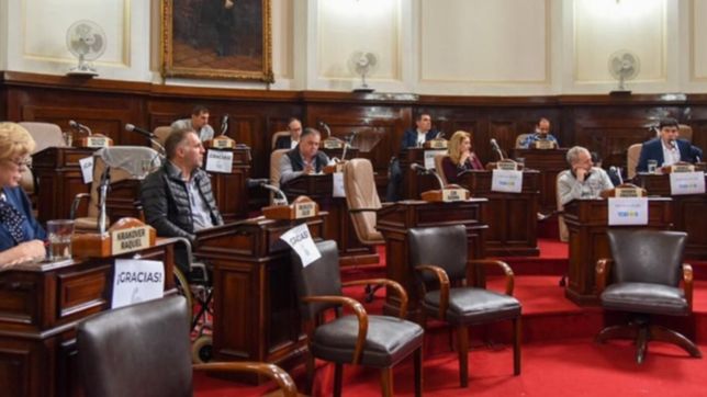 felicitaciones, chicanas y la guerra de las a4 en la sesion postelectoral en la plata