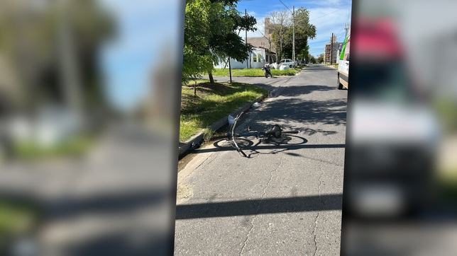 un jubilado de 82 anos lucha por su vida tras protagonizar un grave accidente con un policia