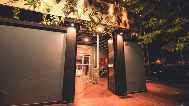 unos 400 alumnos se quedaron sin fiesta de fin de ano porque les suspendieron el salon 2 dias antes