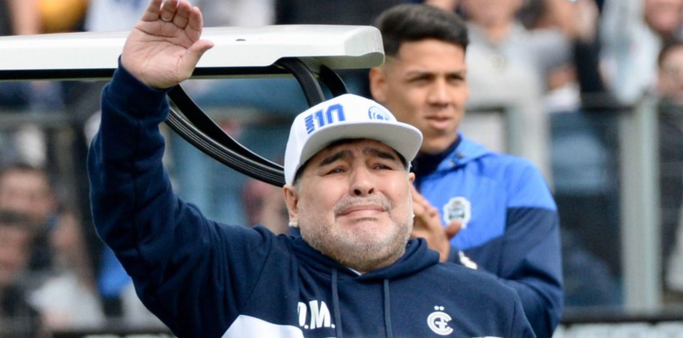 VIDEO: El momento exacto en el que Maradona recordó a la Tota y se emocionó