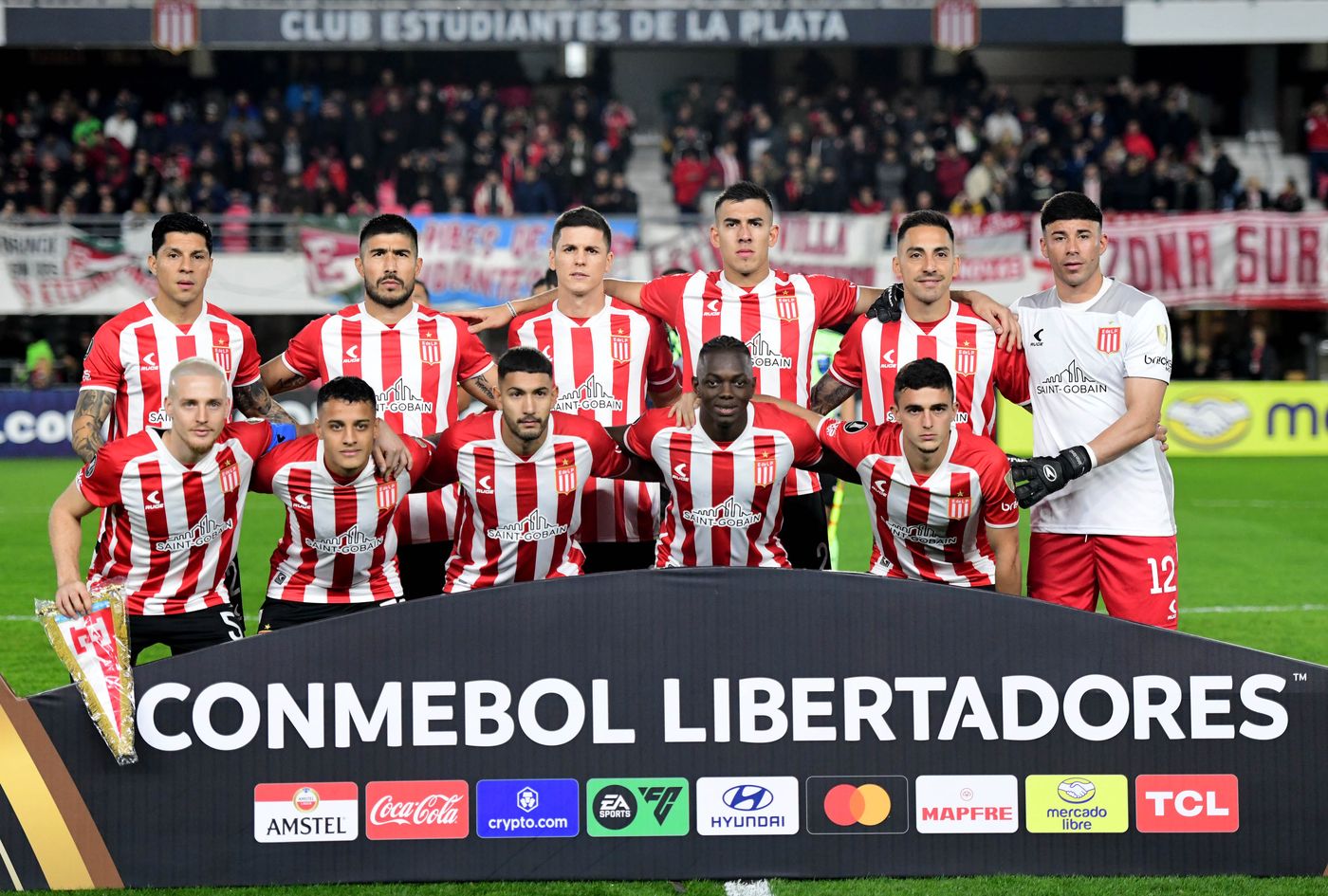 Estudiantes Huachipato formación 1.JPG