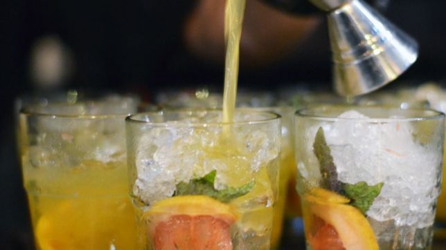 ronda vermu: una expedicion gastronomica por los bares de la plata