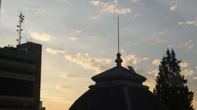 jueves con algo de niebla, humedad y casi 20 grados en la plata