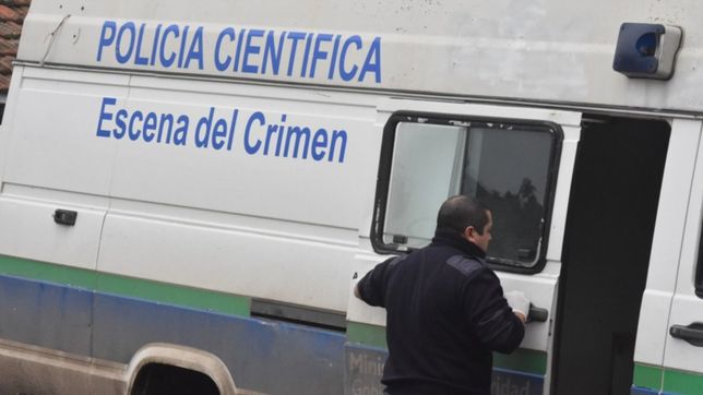 conmocion y misterio por la hallazgo de una mujer muerta dentro de su casa