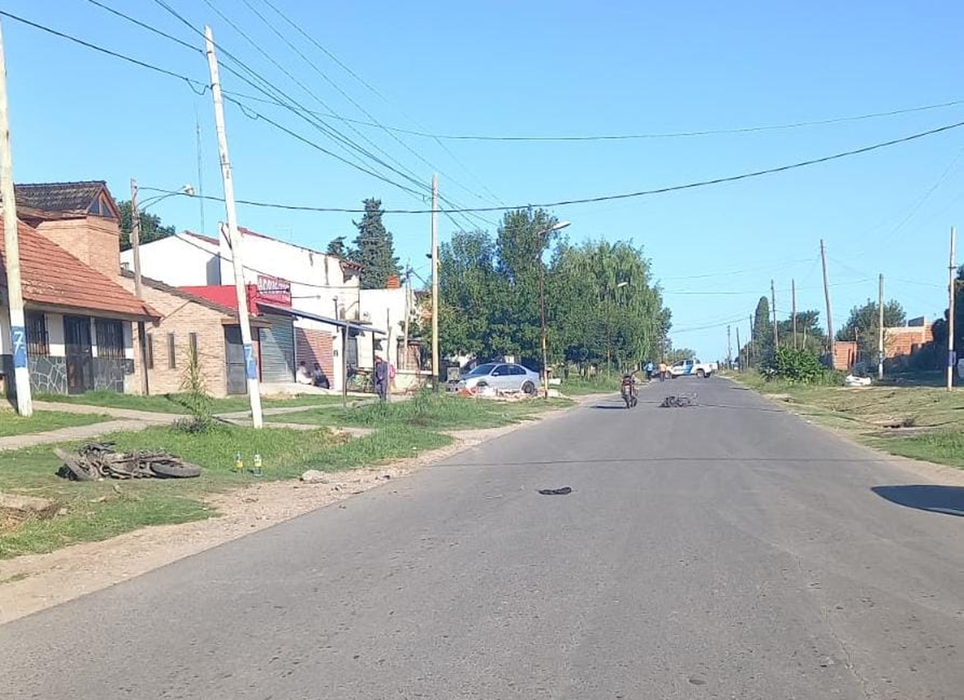Las autoridades trabajan para dar con el conductor del flete que atropelló y huyó en La Plata Las autoridades trabajan para dar con el conductor del flete que atropelló y huyó en La Plata