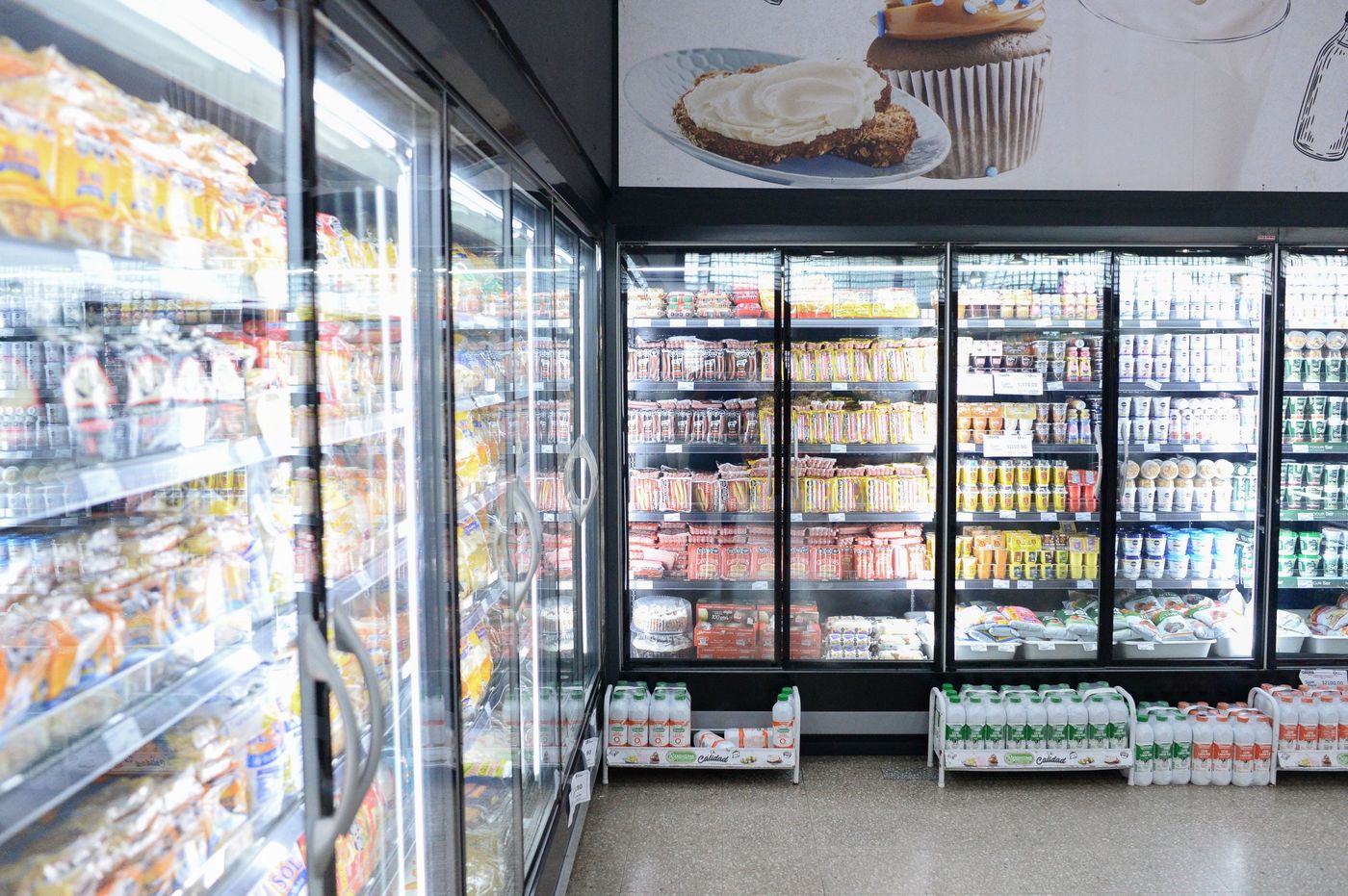 Reinauguración de supermercado El Nene góndolas inflación (12).jpeg