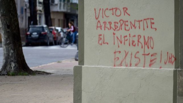 el arzobispado volvio a ser escrachado tras la carta de tucho sobre el encuentro feminista