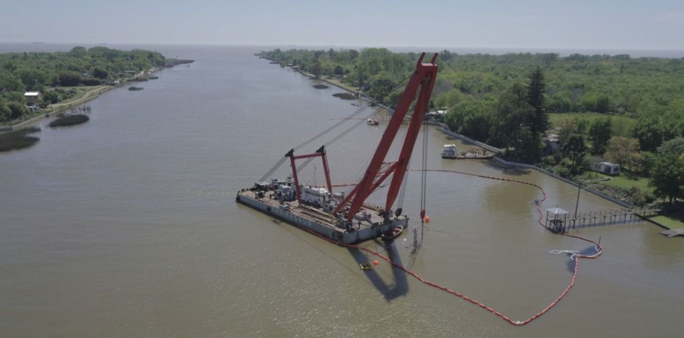 Remolcador puerto de La Plata