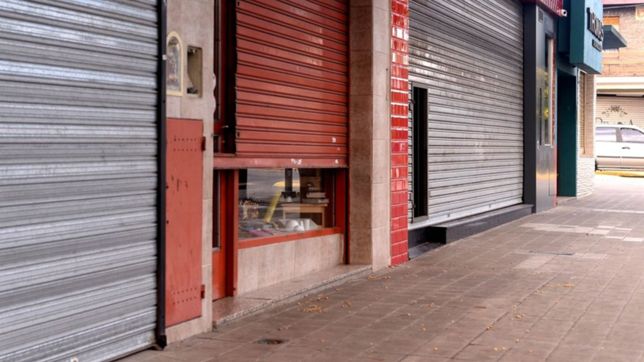 cuales son los comercios que buscan abrir en la plata y sus horarios de atencion