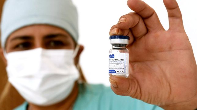 la anmat aprobo el uso de la vacuna contra el covid de oxford y astrazeneca