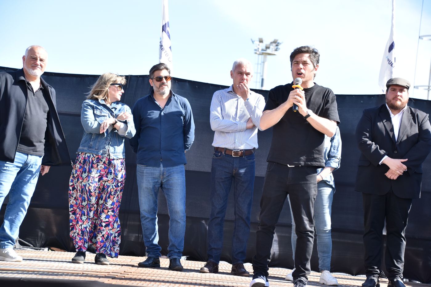 El evento central de la Fiesta del Inmigrante de Berisso tuvo la presencia de Axel Kicillof y de Fabián Cagliardi.