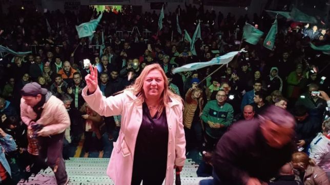 vanesa queyffer presento su lista con un duro discurso contra la gestion de cagliardi