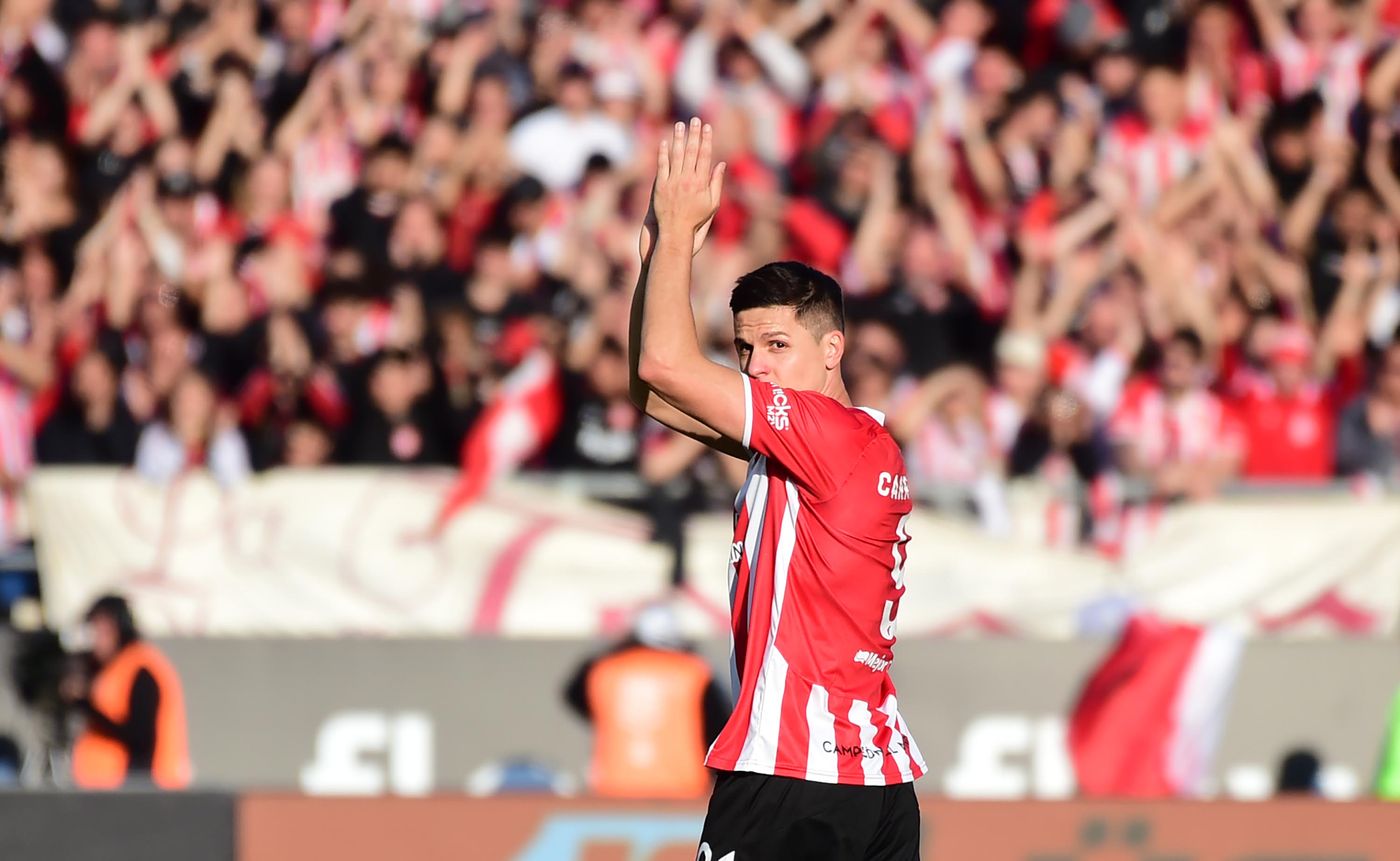 Estudiantes Gimnasia Clásico platense Guido Carrillo.jpg