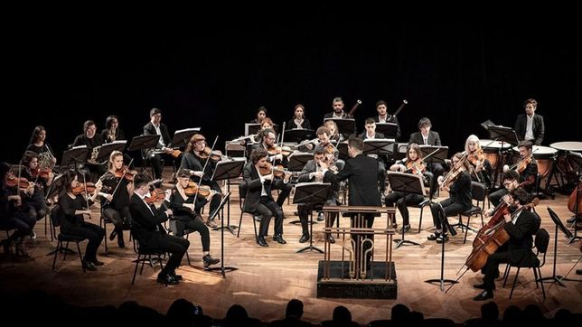 segundo llamado a las becas 2022 para entrar a la camerata academica del teatro argentino