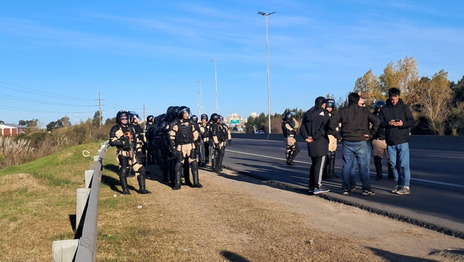Enviaron fuerzas federales a la Autopista ante posibles cortes de tránsito