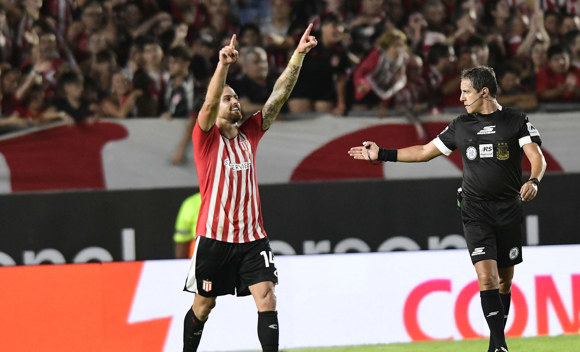 Estudiantes Boica González Pirez festejo gol