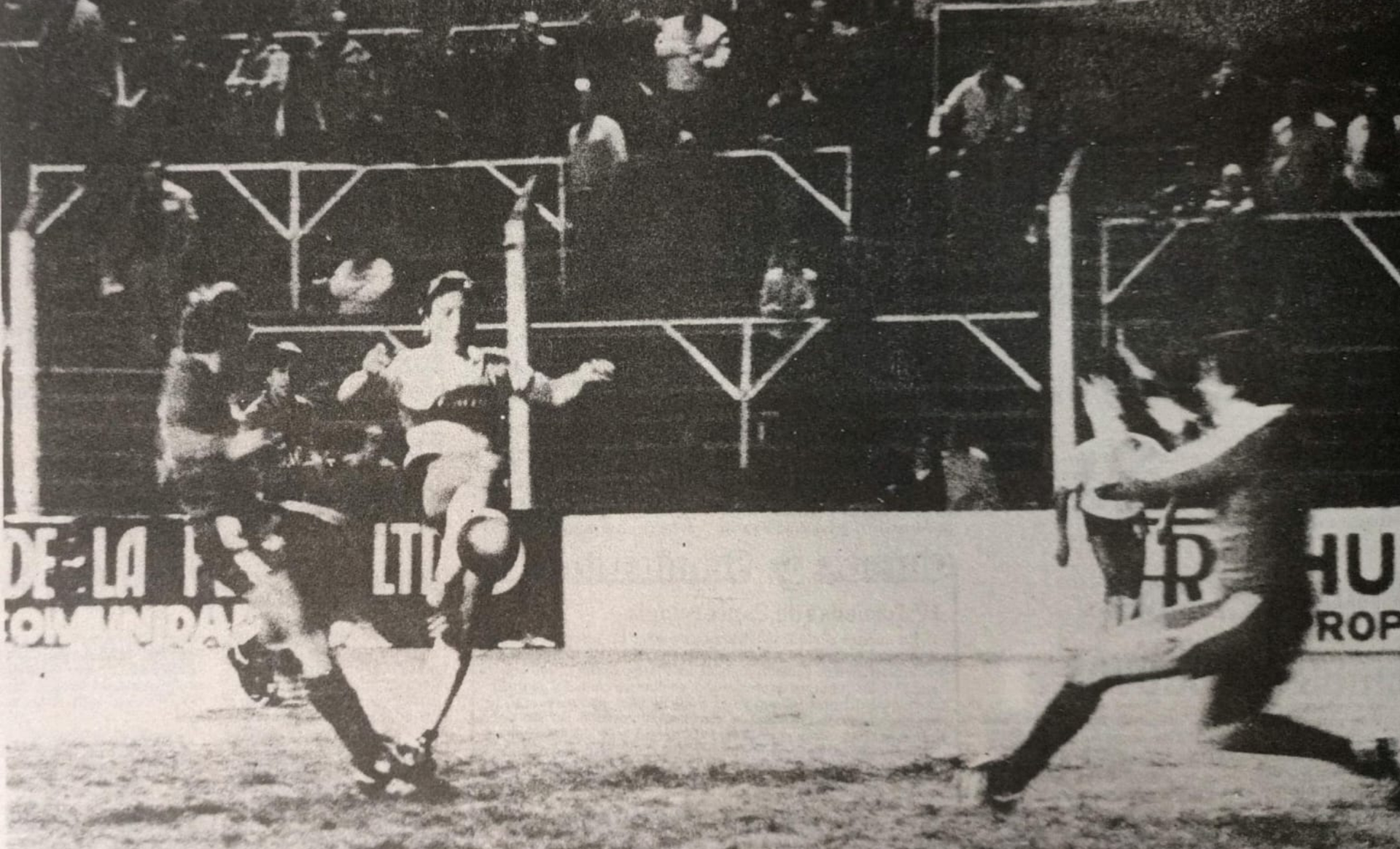 Pedrazzi al ataque contra el Tigre de Mario Griguol