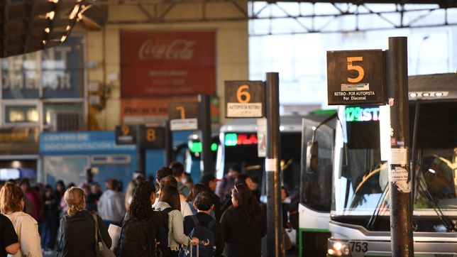tras el aumento de los micros, viajar ida y vuelta de la plata a capital costara casi $10.000 por dia