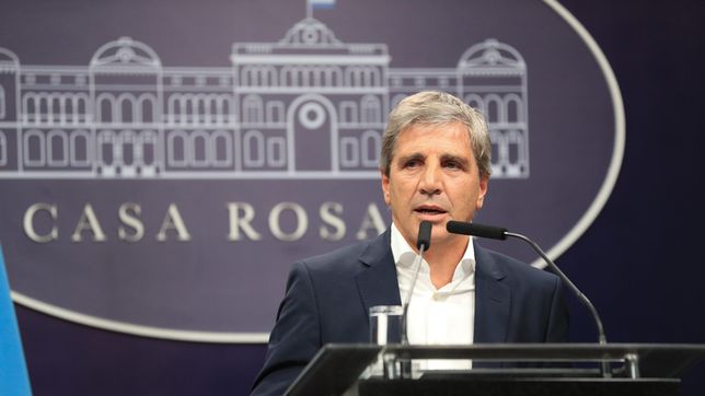 el gobierno nacional anuncio el levantamiento del cepo para la compra de dolares