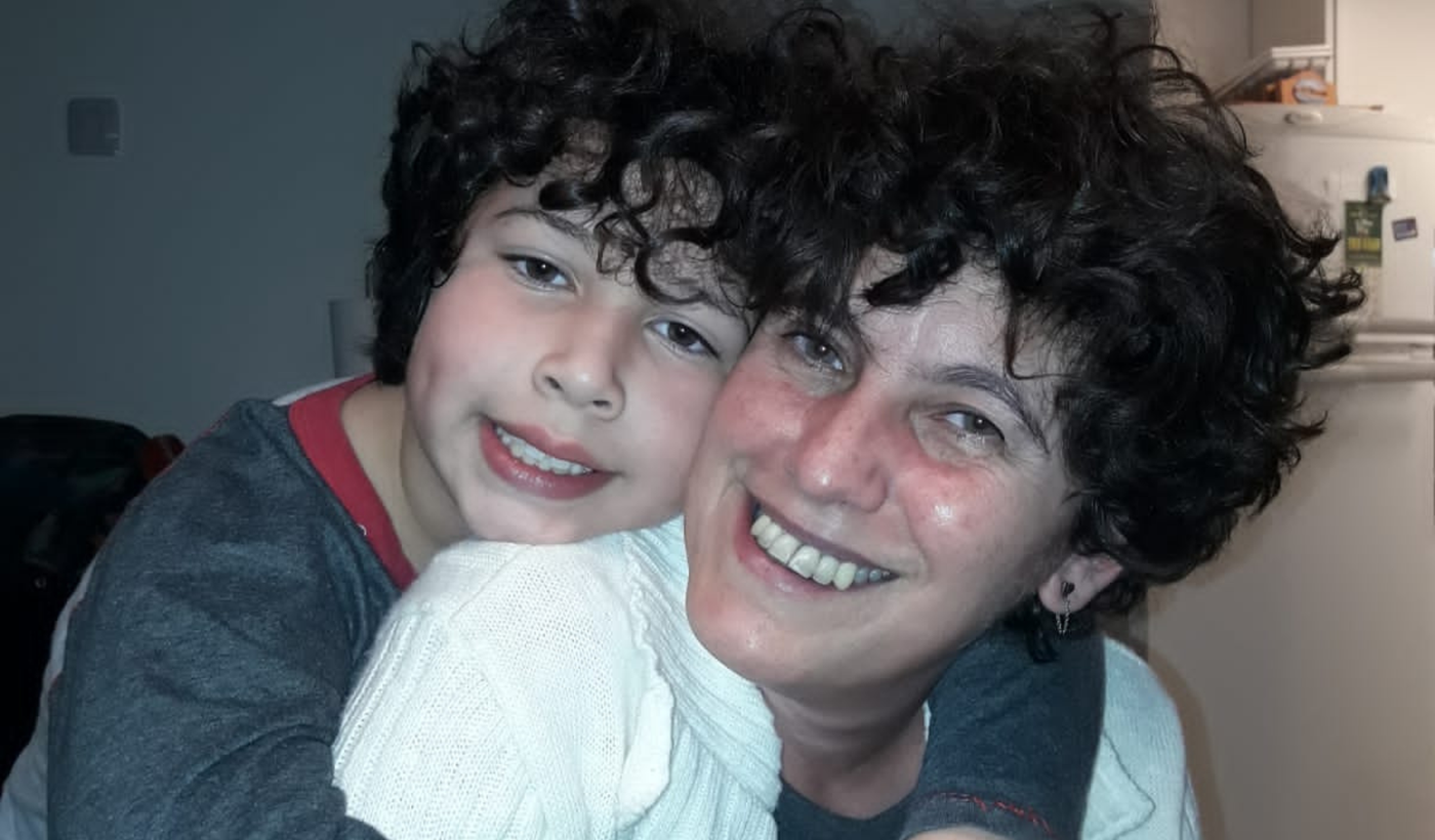 Carolina Pérez y su hijo Imanol