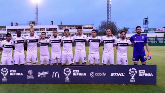 el album de fotos de la clasificacion del lobo en florencio varela