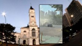 tension frente a la municipalidad de la plata por un auto que se prendio fuego tension frente a la municipalidad de la plata por un auto que se prendio fuego