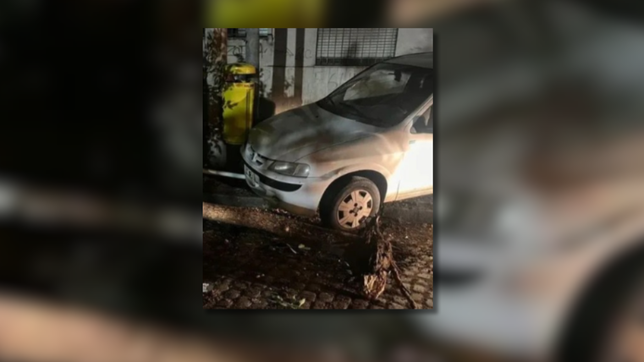 un penitenciario manejaba borracho en la plata, lo persiguieron y choco contra un arbol
