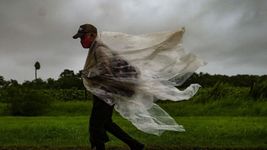 ¿en que momento del fin de semana llegaran a la plata las rafagas de viento mas fuerte? ¿en que momento del fin de semana llegaran a la plata las rafagas de viento mas fuerte?
