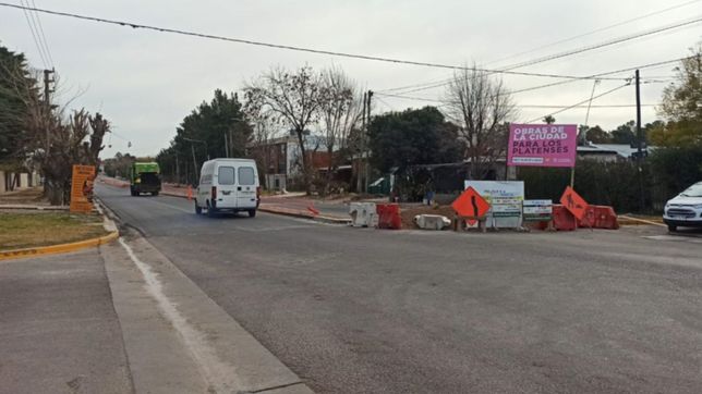 vecinos en alerta por una obra mal senalizada que puede provocar una tragedia
