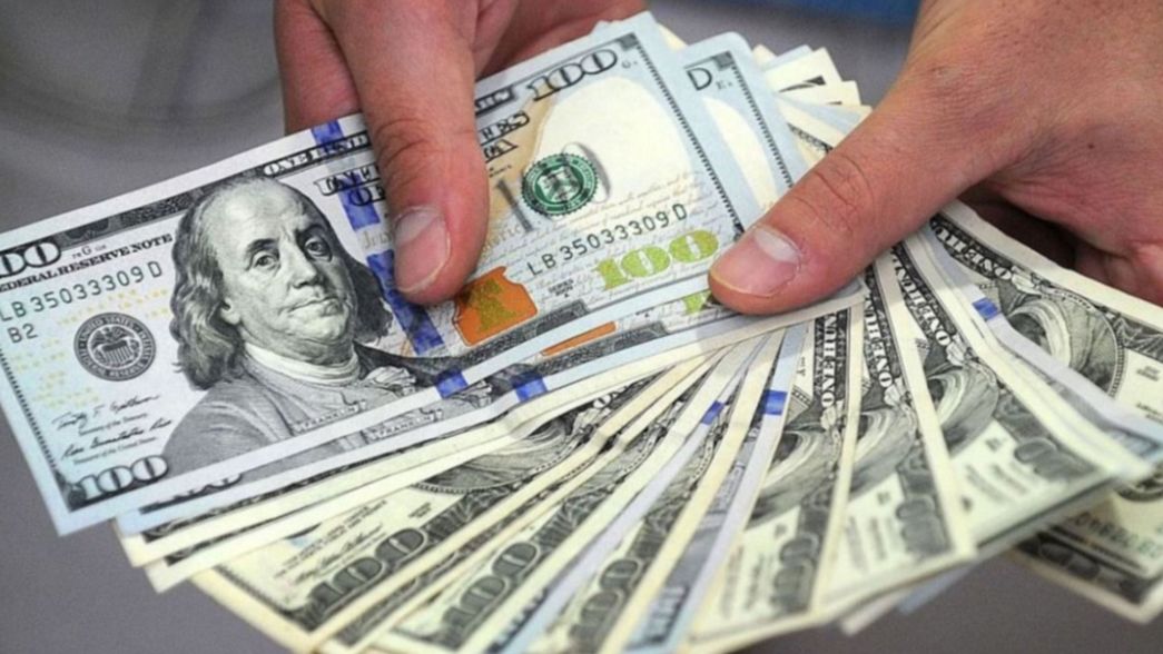 ¿Qué requisitos se deben cumplir para poder comprar los 200 dólares?