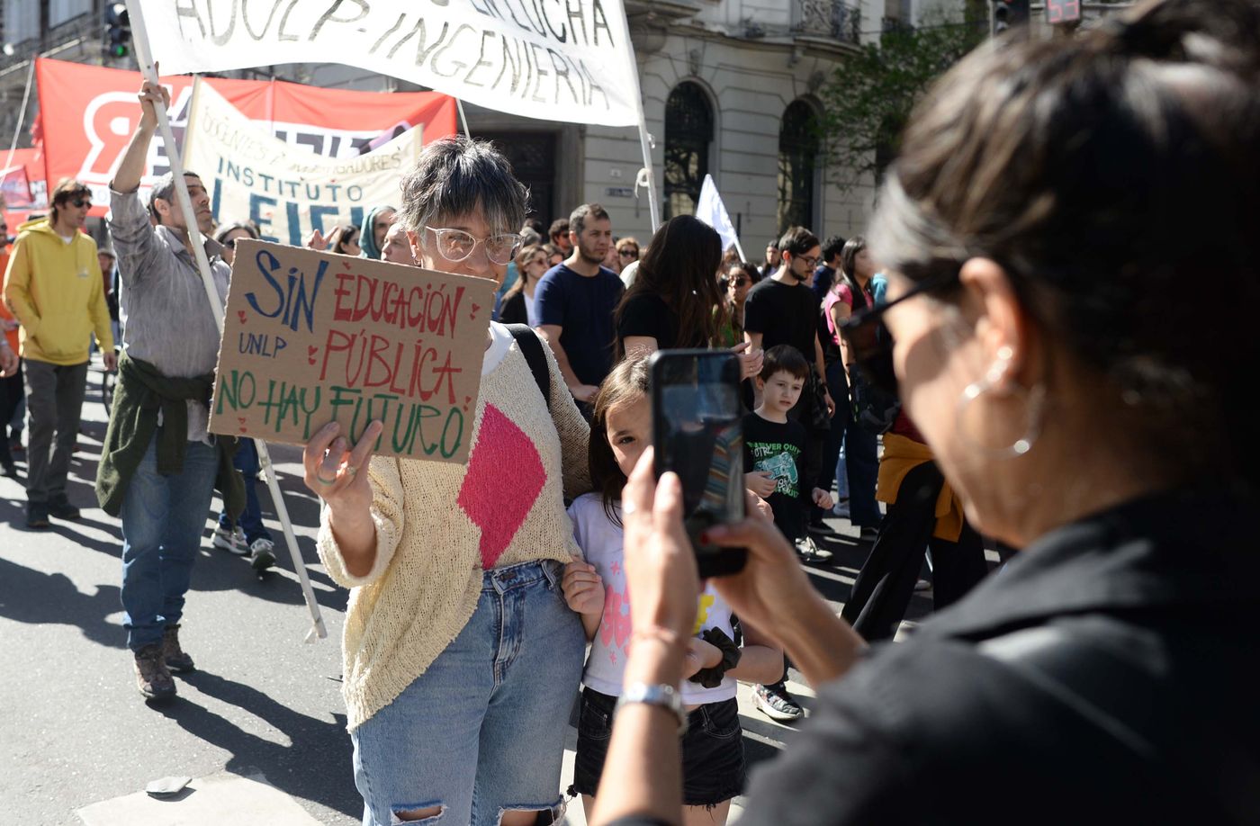 Marcha de docentes universitarios ADULP (7).jpg